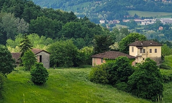 casa indipendente in vendita ad Ovada