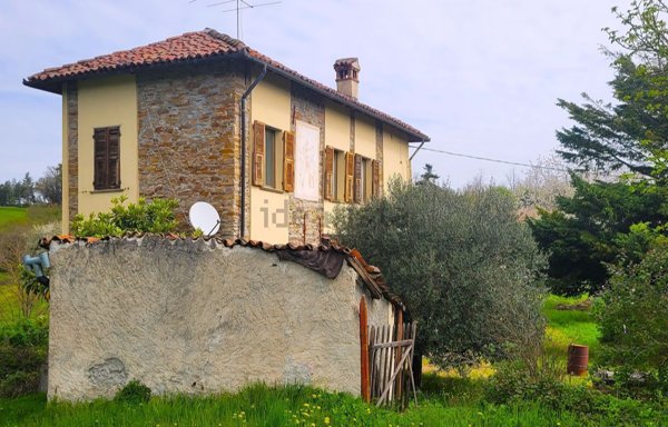 casa indipendente in vendita ad Ovada