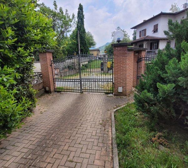 casa indipendente in vendita ad Ovada