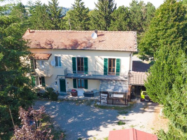 casa indipendente in vendita ad Ovada