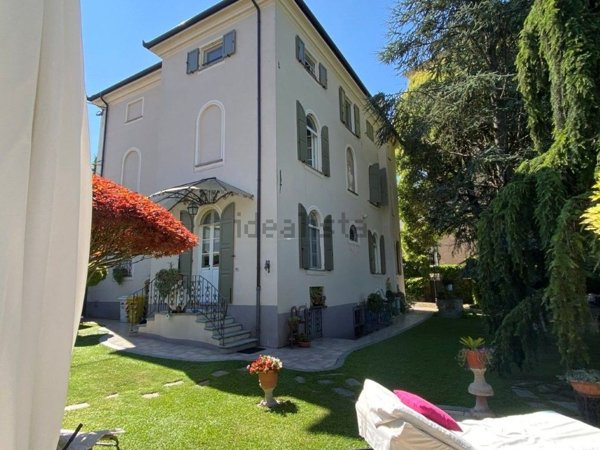 casa indipendente in vendita ad Ovada