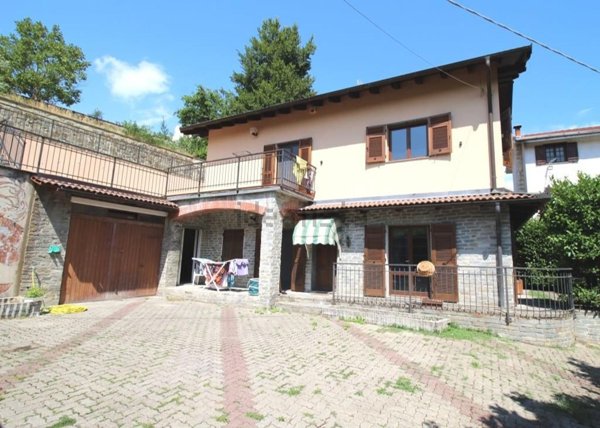 casa indipendente in vendita ad Ovada