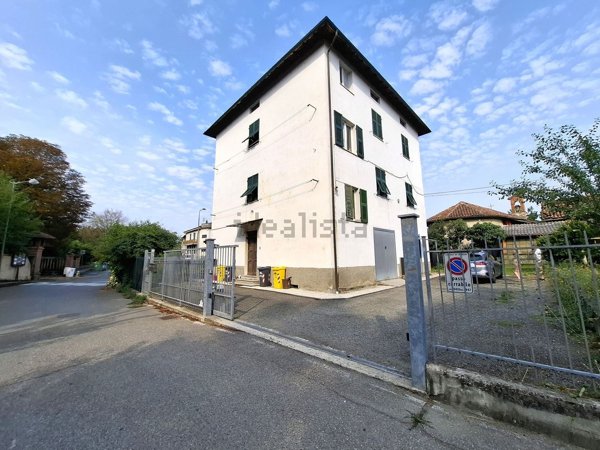 appartamento in vendita ad Ovada in zona Costa
