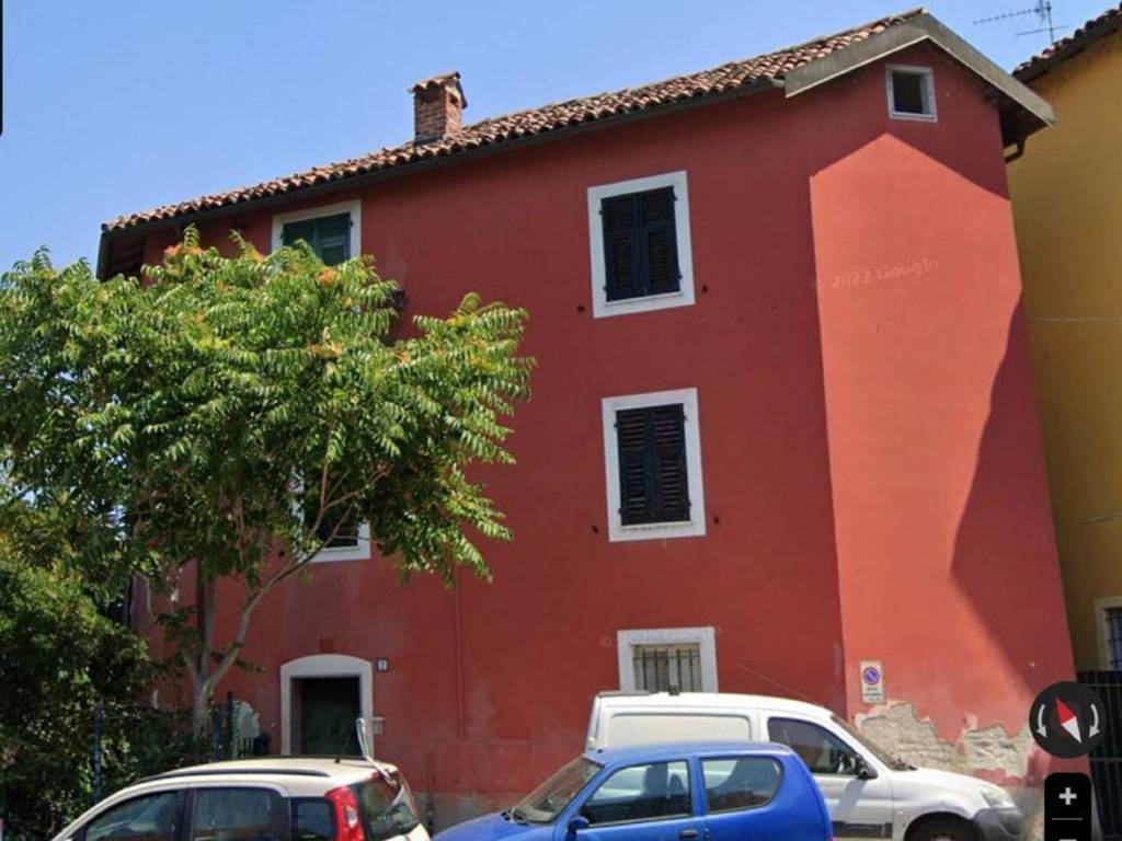 casa indipendente in vendita ad Ovada