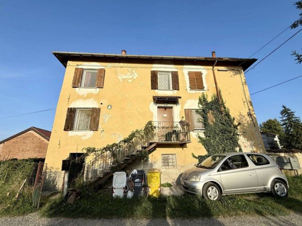 casa indipendente in vendita ad Ovada