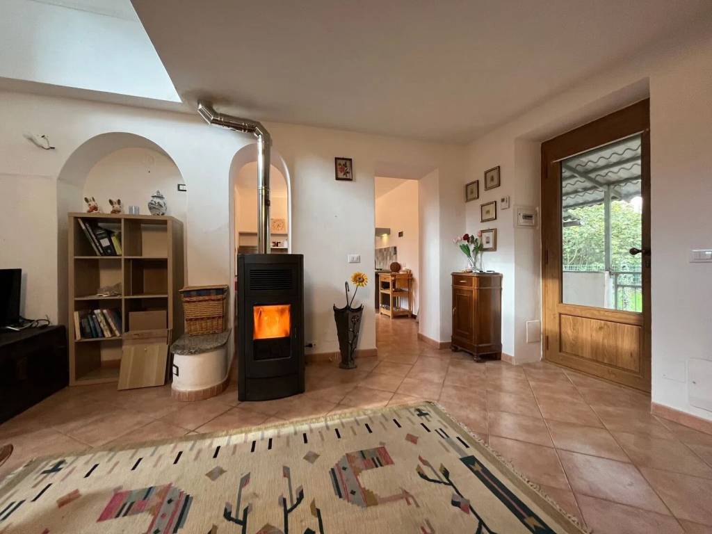 casa indipendente in vendita ad Ovada