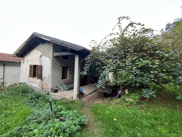 casa indipendente in vendita ad Ovada