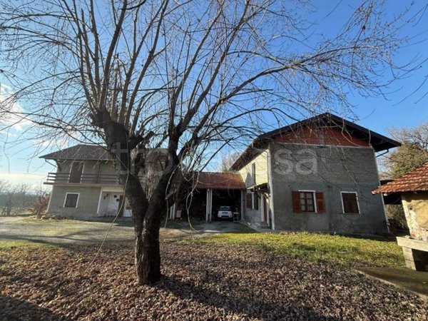 casa indipendente in vendita ad Ovada