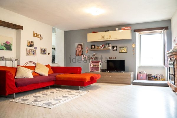 casa indipendente in vendita ad Ovada