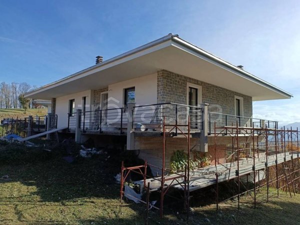 casa indipendente in vendita ad Ovada