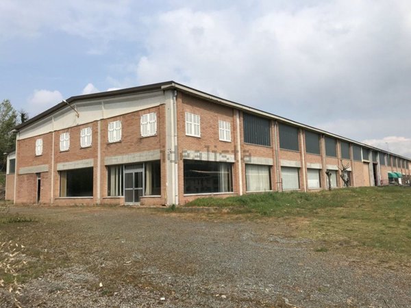 capannone in vendita ad Ovada