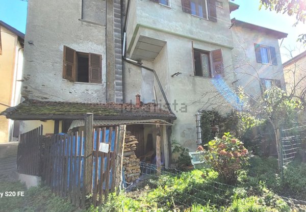 appartamento in vendita ad Ovada in zona Costa