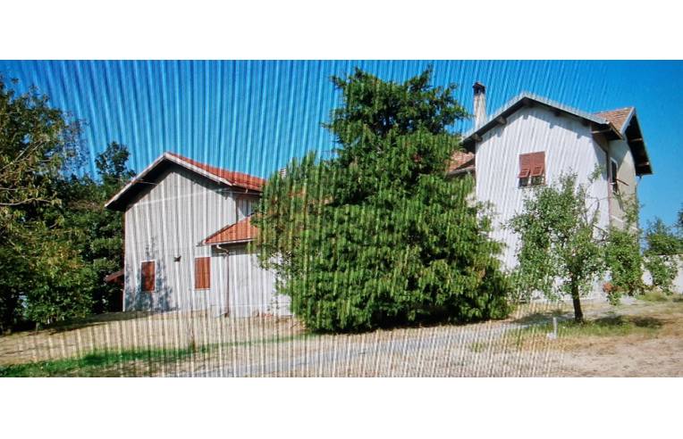 casa indipendente in vendita ad Ovada