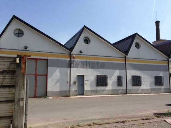 capannone in vendita ad Ovada