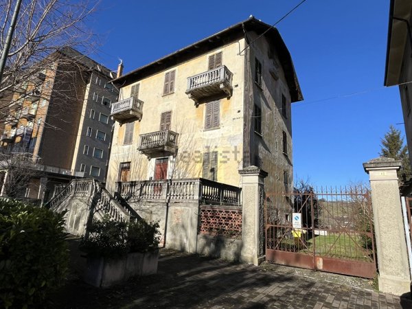 casa indipendente in vendita ad Ovada
