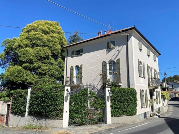 casa indipendente in vendita ad Ovada