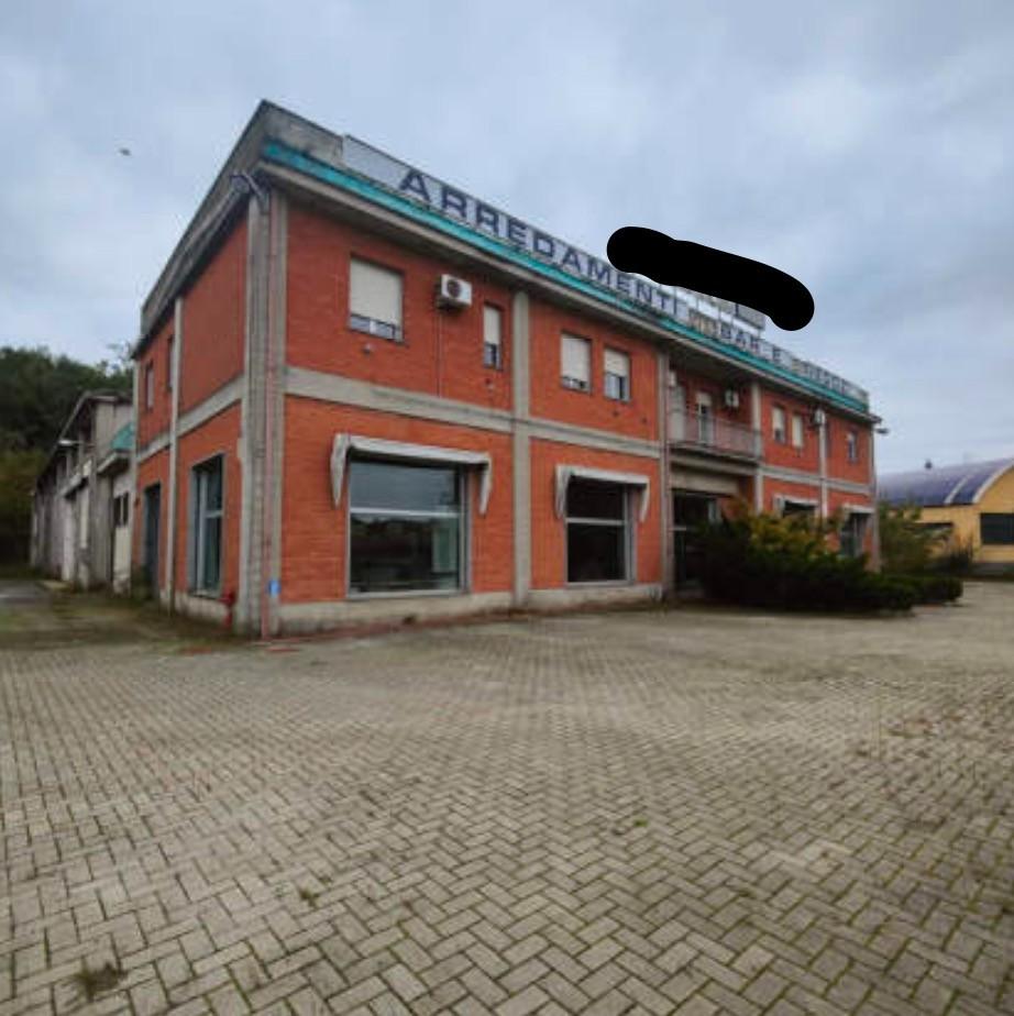 capannone in vendita ad Ovada