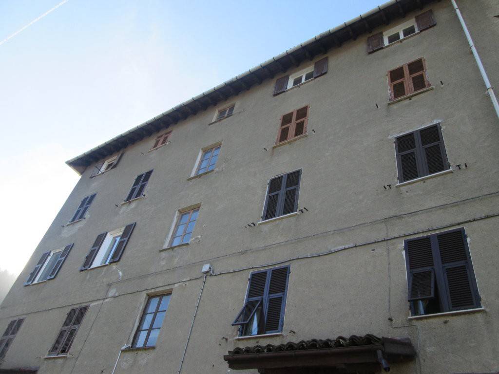 appartamento in vendita ad Ovada in zona Gnocchetto