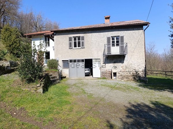 casa indipendente in vendita ad Ovada