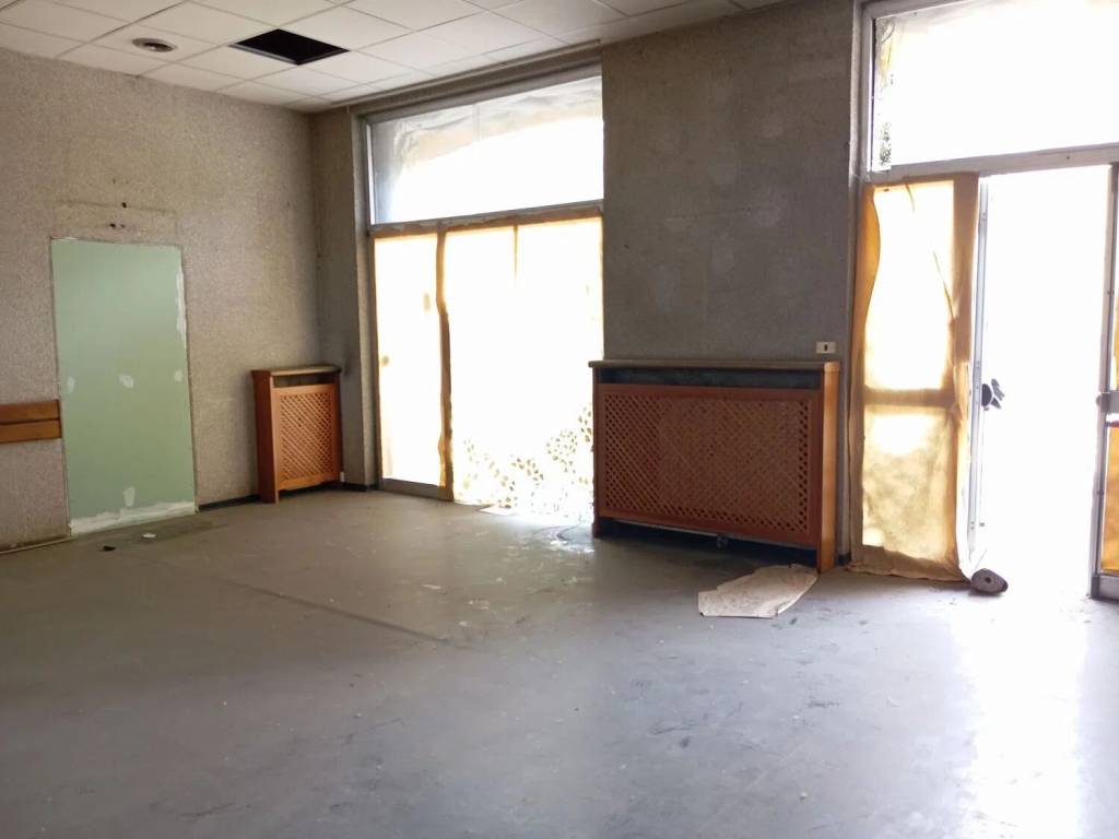 negozio in vendita ad Ovada