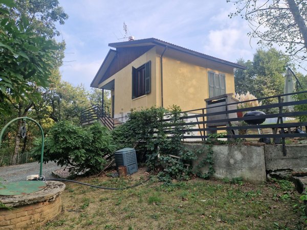 casa indipendente in vendita ad Ovada