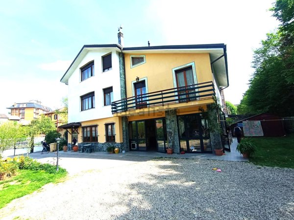 casa indipendente in vendita ad Ovada