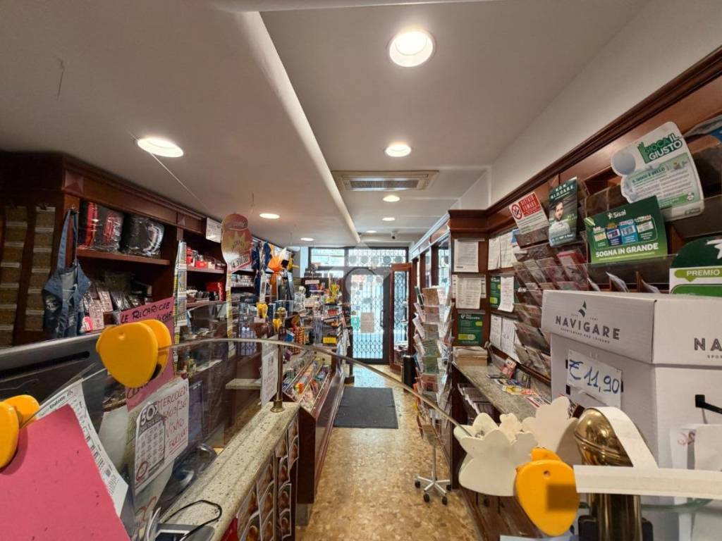 negozio in vendita ad Ovada