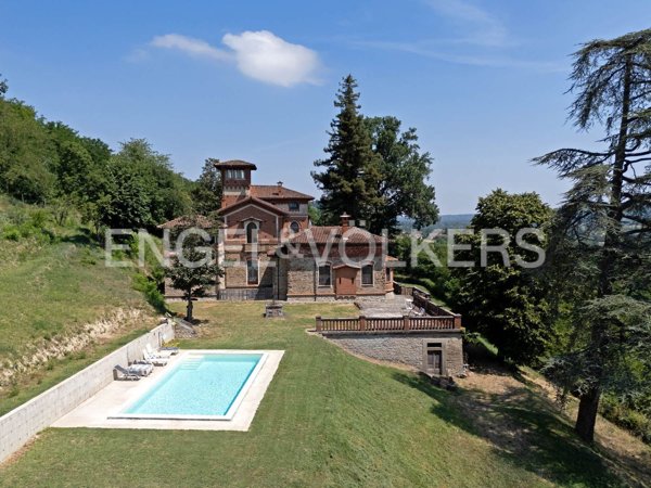 casa indipendente in vendita ad Ovada