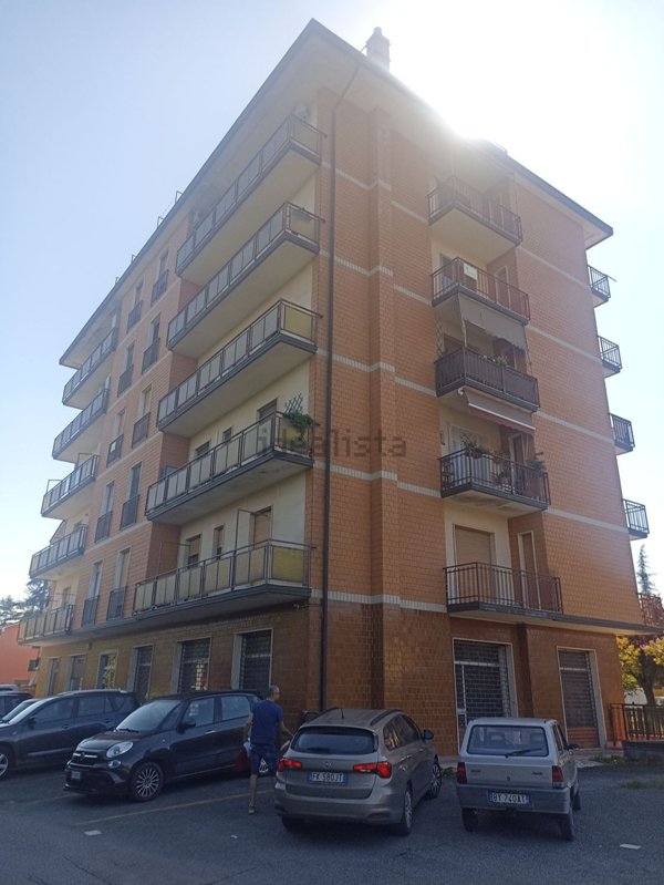 appartamento in vendita ad Ovada in zona Costa