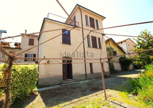 casa indipendente in vendita ad Ovada