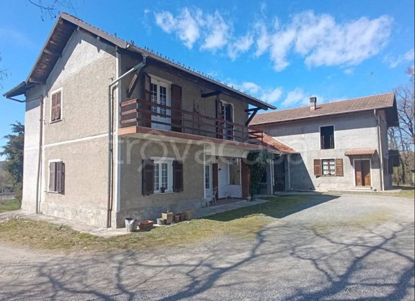 casa indipendente in vendita ad Ovada