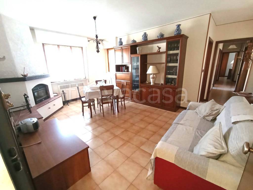 appartamento in vendita ad Ovada in zona Costa