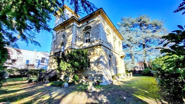 villa in vendita ad Ovada in zona Costa