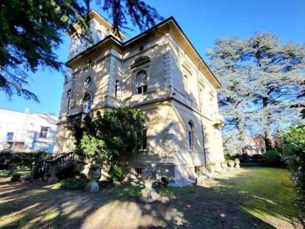 villa in vendita ad Ovada