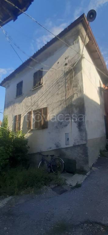 casa indipendente in vendita ad Ovada in zona San Lorenzo