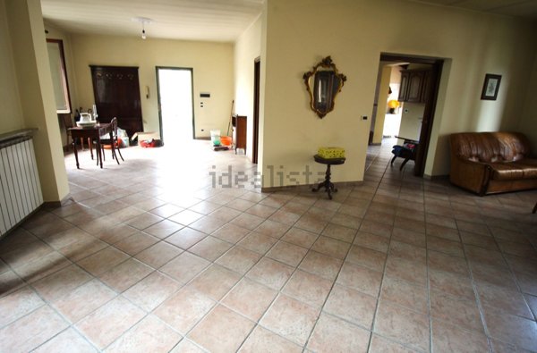 casa indipendente in vendita ad Ovada