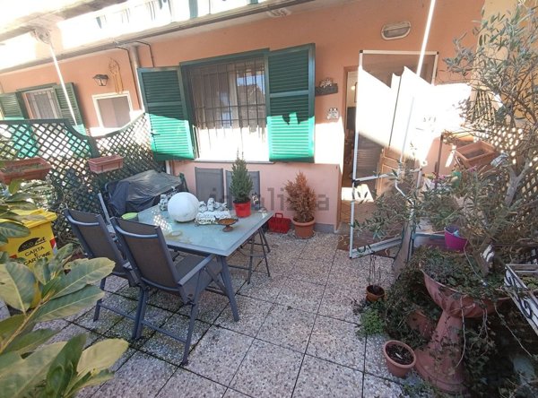 casa indipendente in vendita ad Ovada in zona Costa