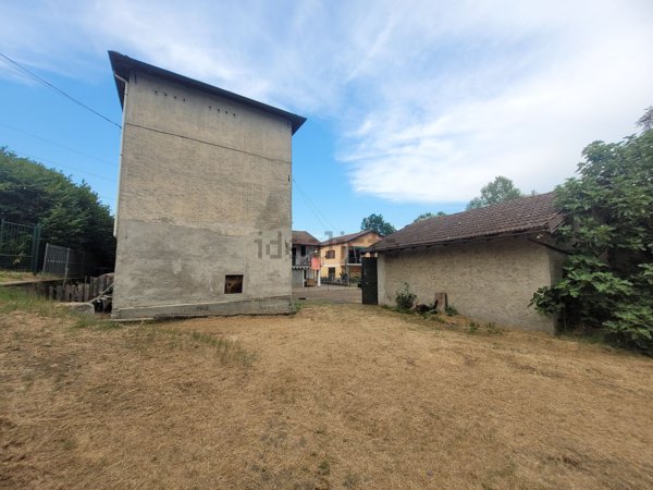 appartamento in vendita ad Ovada in zona Costa