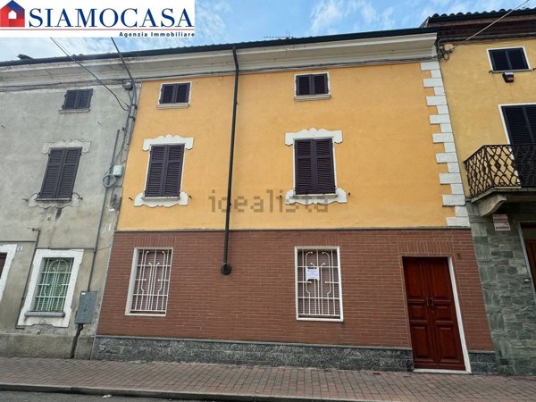 casa indipendente in vendita ad Oviglio