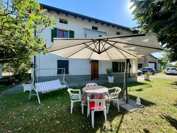 casa indipendente in vendita ad Oviglio