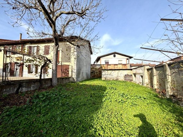 casa indipendente in vendita ad Oviglio