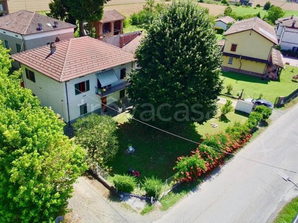 casa indipendente in vendita ad Oviglio