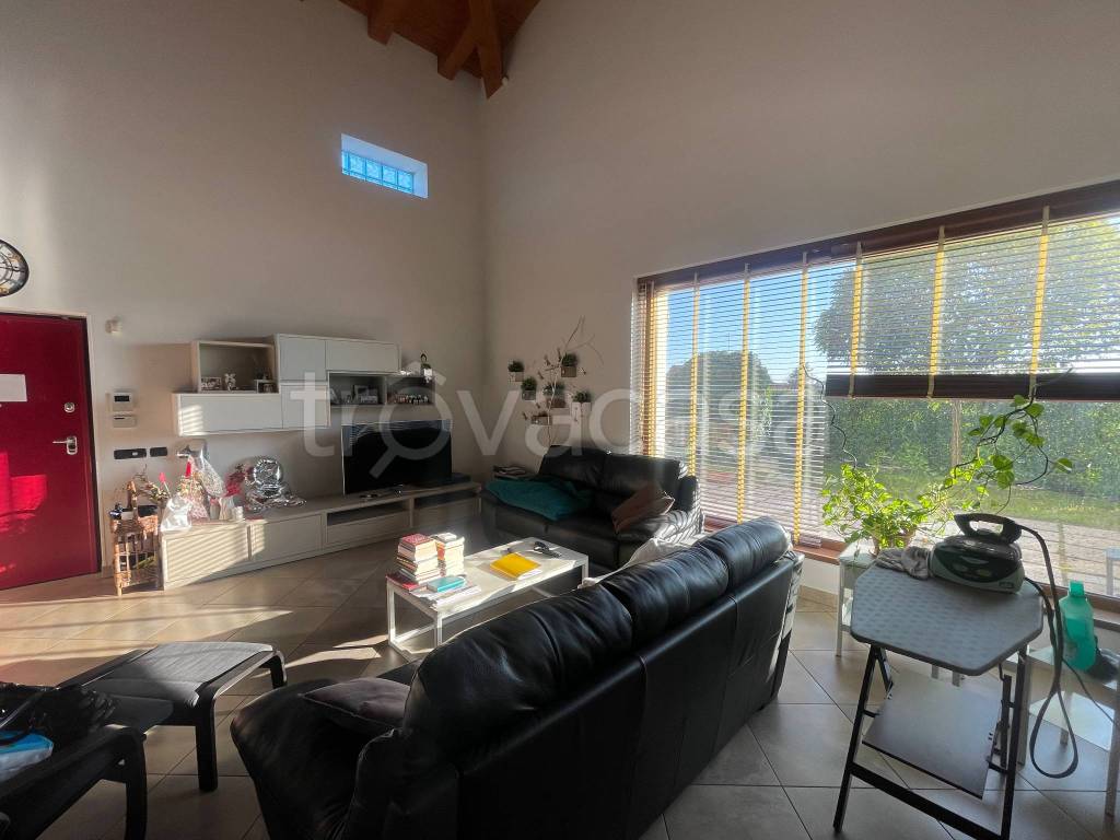 casa indipendente in vendita ad Oviglio