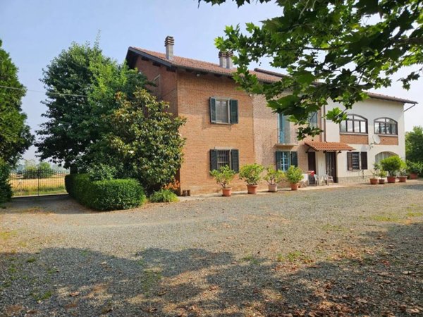 casa indipendente in vendita ad Oviglio
