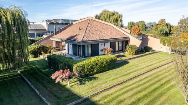 casa indipendente in vendita ad Oviglio