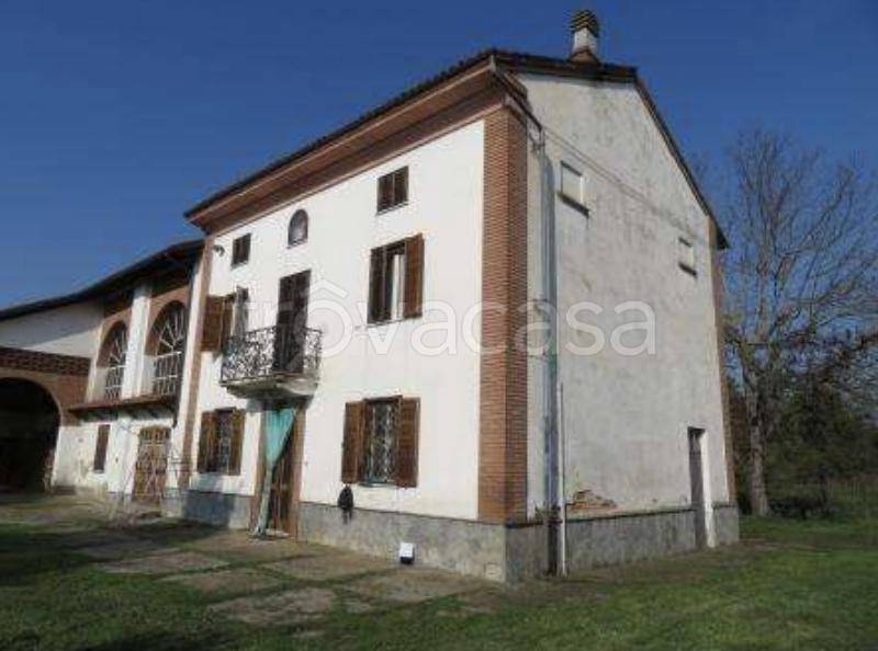casa indipendente in vendita ad Oviglio
