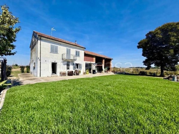 casa indipendente in vendita ad Oviglio