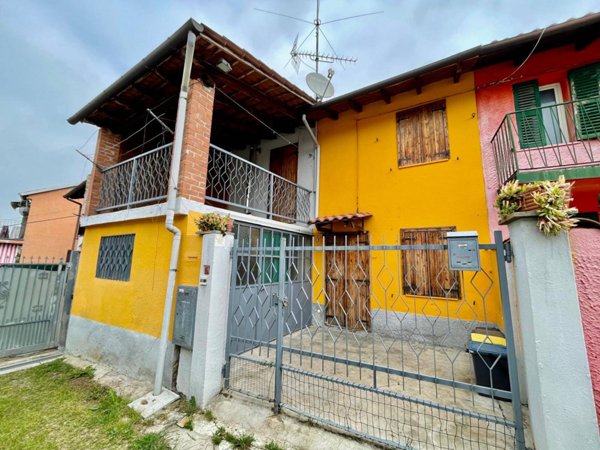 casa indipendente in vendita ad Oviglio