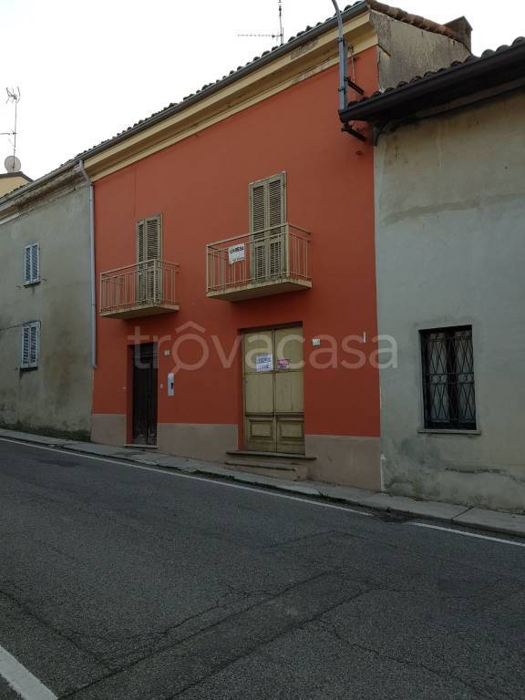 casale in vendita ad Ozzano Monferrato