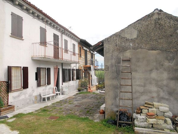 casa indipendente in vendita ad Ozzano Monferrato